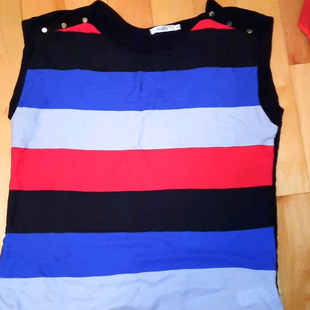 Multicolored top